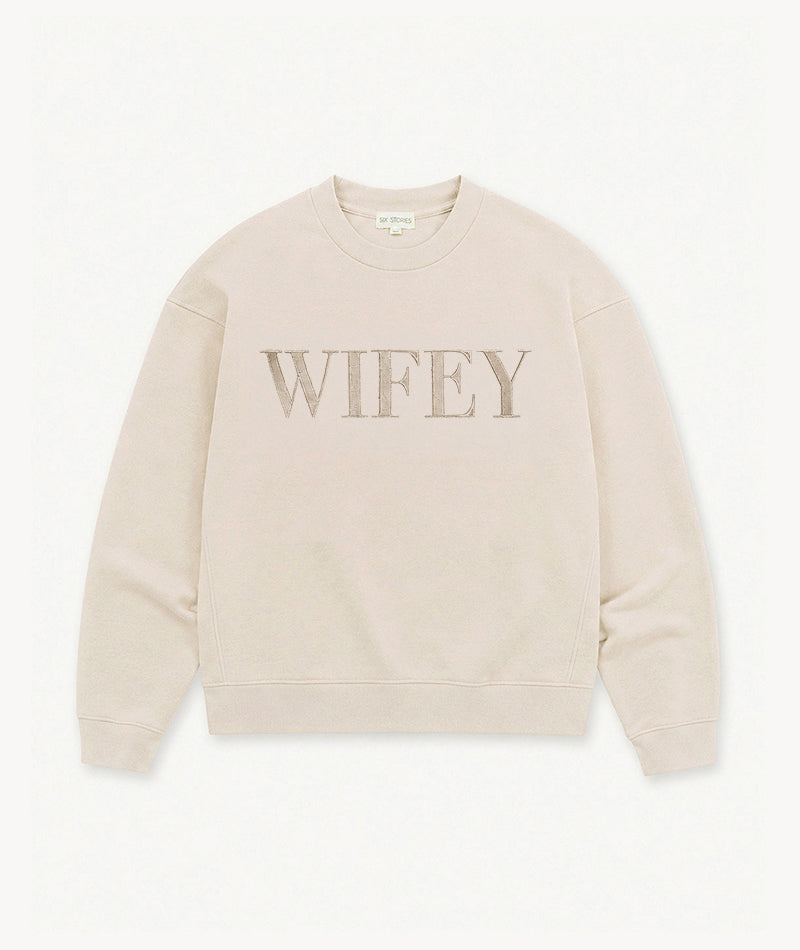 Wifey Statement Sweatshirt - Champagne