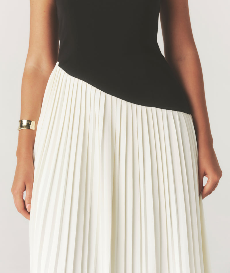 Harper Contrast Bandeau Pleated Maxi Dress - Mono