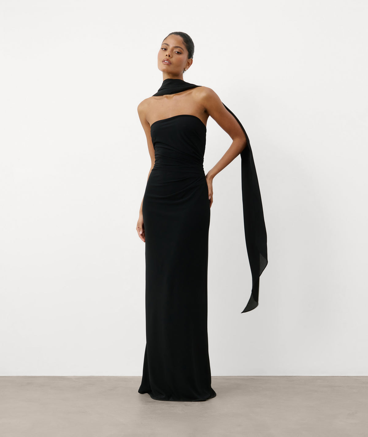 Bandeau Gathered Sculpt Bridesmaid Dress - Black