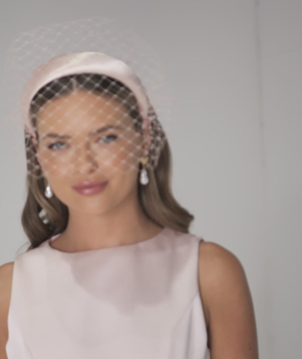 Mesh Overlay Satin Fascinator - Pale Pink