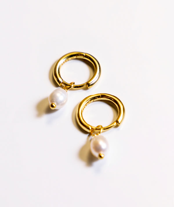 Pearl drop hoop earrings