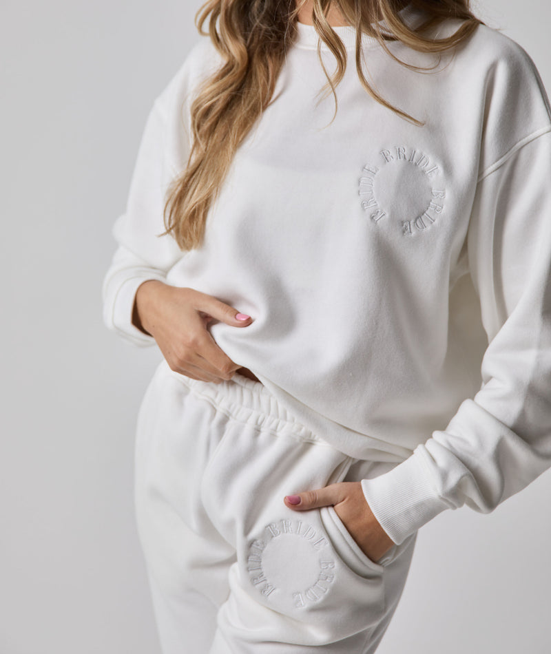 MATCHING BRIDE Circle Motif Embroidered Joggers - White
