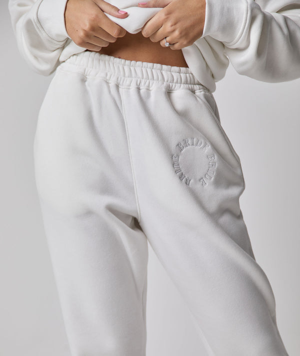 MATCHING BRIDE Circle Motif Embroidered Joggers - White